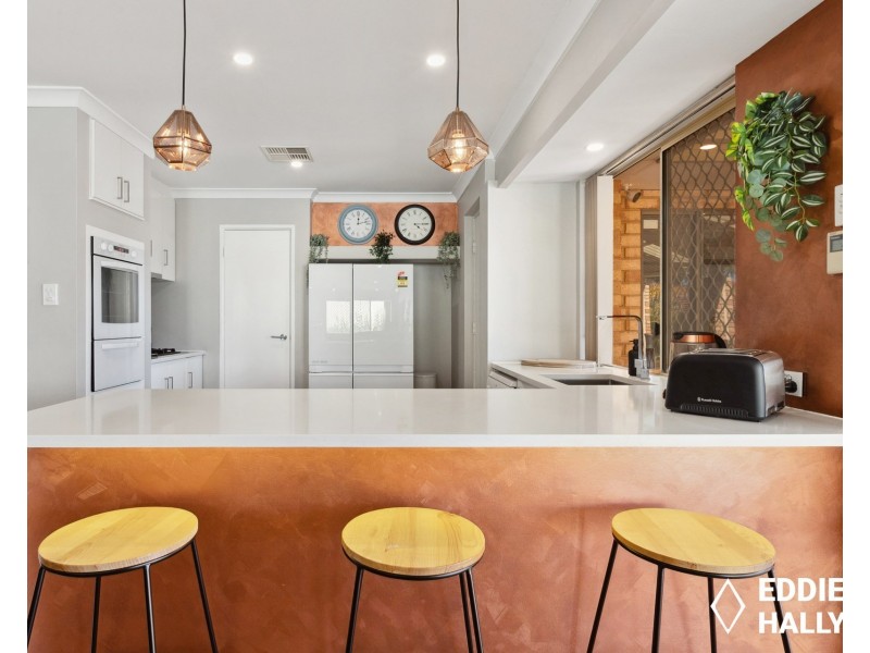 10 Dover Place, Yangebup WA 6164