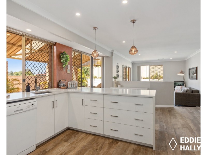 10 Dover Place, Yangebup WA 6164