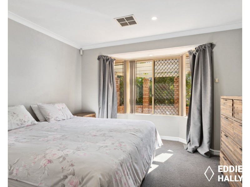 10 Dover Place, Yangebup WA 6164