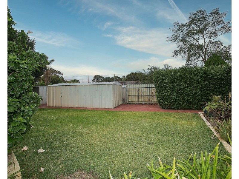 21C Hatfield Way, Girrawheen WA 6064