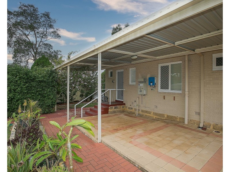 21C Hatfield Way, Girrawheen WA 6064