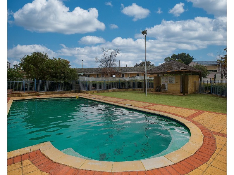21C Hatfield Way, Girrawheen WA 6064
