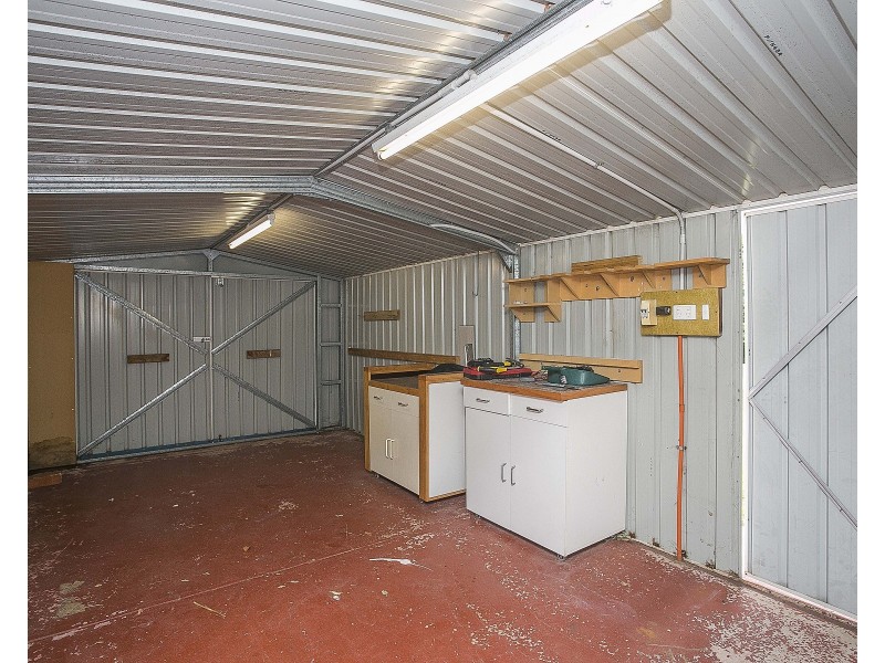 21C Hatfield Way, Girrawheen WA 6064