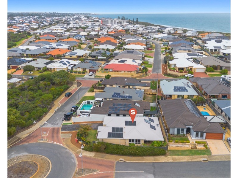 14 Riceflower Boulevard, Halls Head WA 6210