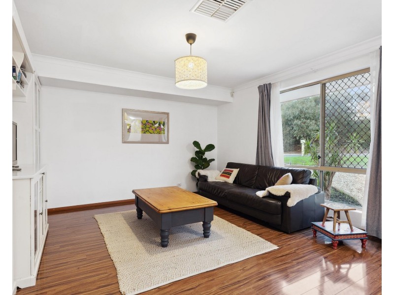 27 Conigrave Road, Yangebup WA 6164