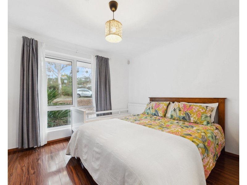 27 Conigrave Road, Yangebup WA 6164