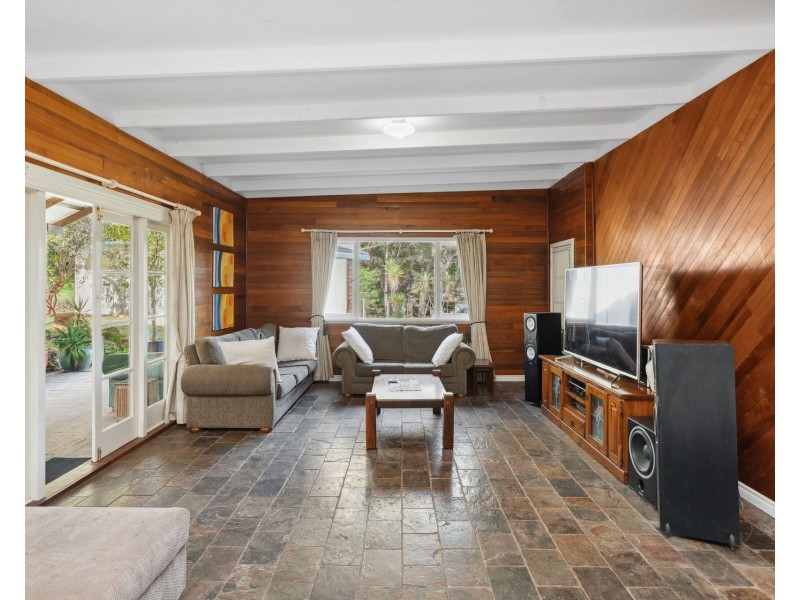 128 Gibbs Road, Nowergup WA 6032