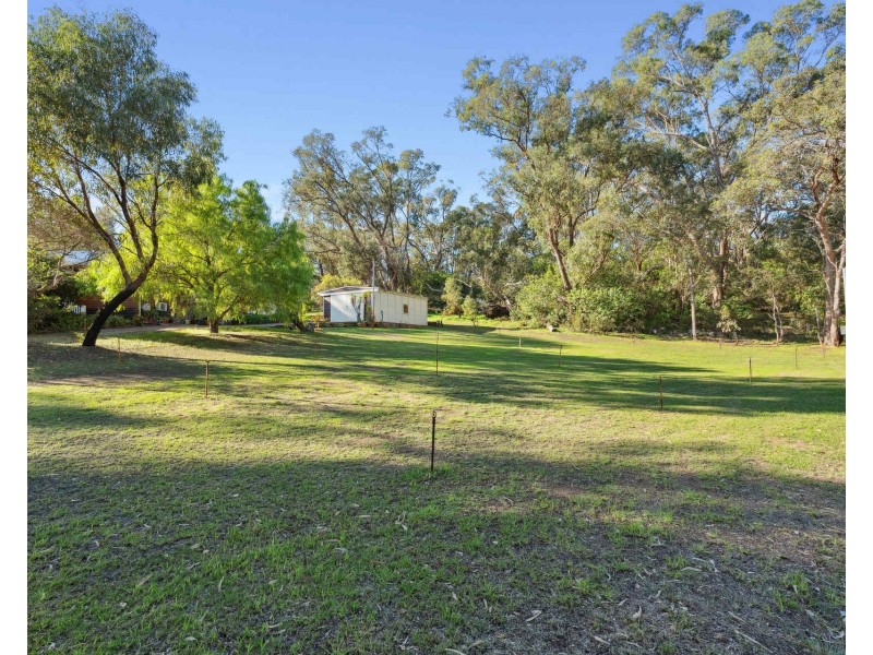 128 Gibbs Road, Nowergup WA 6032