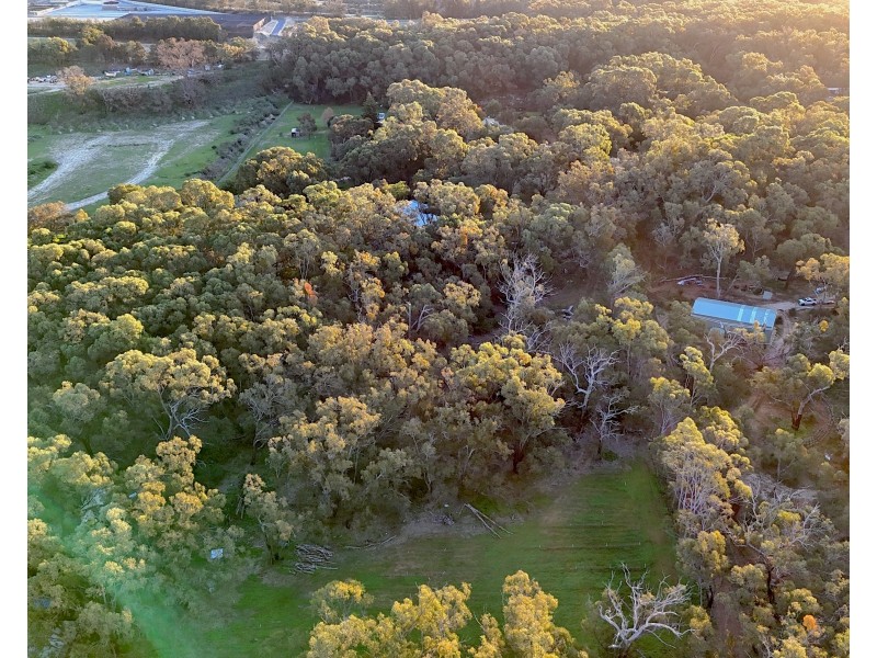 128 Gibbs Road, Nowergup WA 6032
