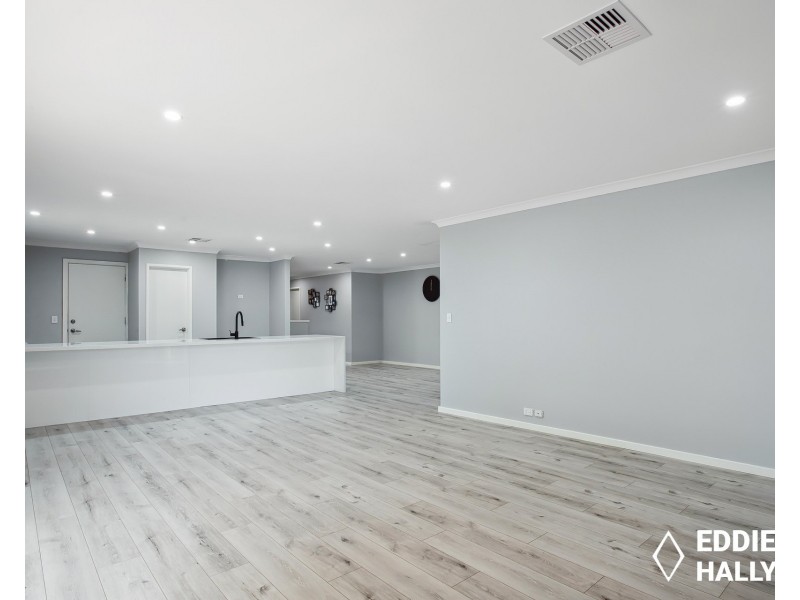 4 Grampian Crescent, Aubin Grove WA 6164