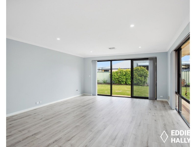 4 Grampian Crescent, Aubin Grove WA 6164