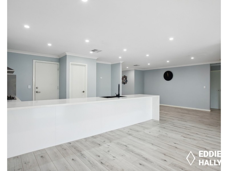 4 Grampian Crescent, Aubin Grove WA 6164