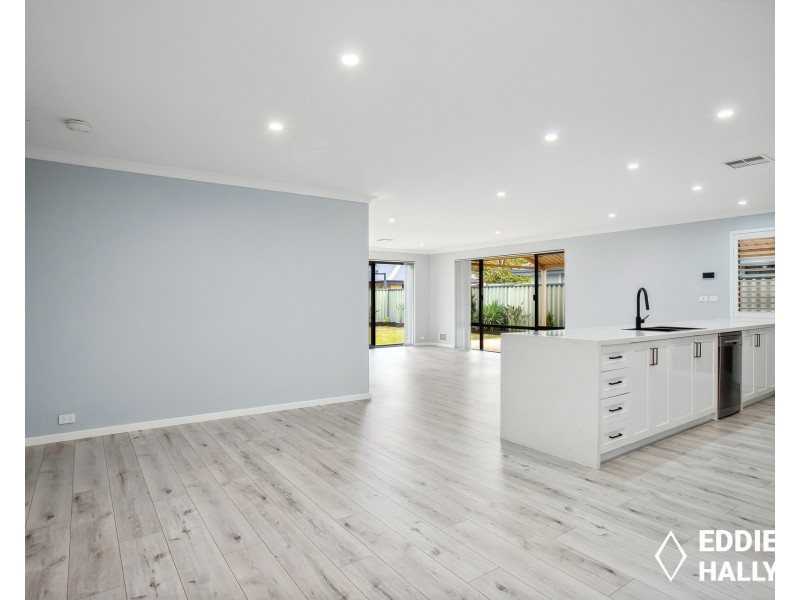 4 Grampian Crescent, Aubin Grove WA 6164