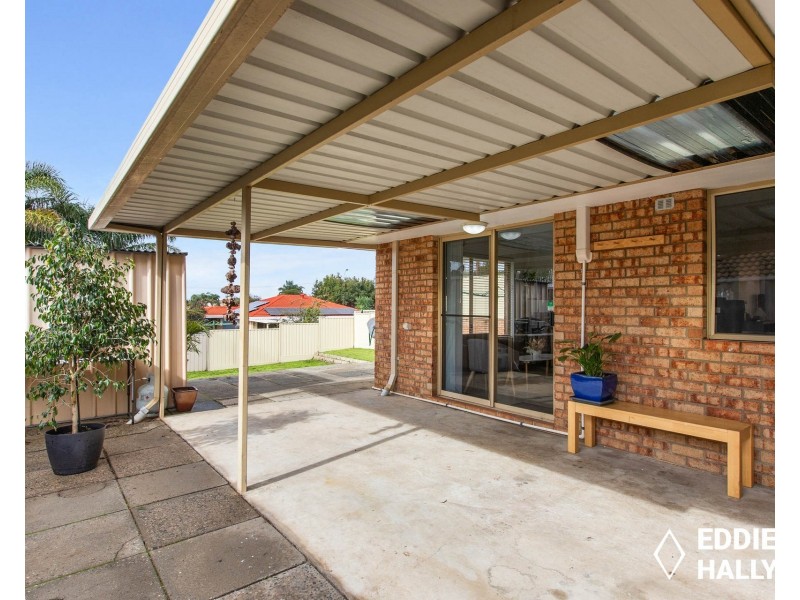 12 Ronsard Place, Yangebup WA 6164
