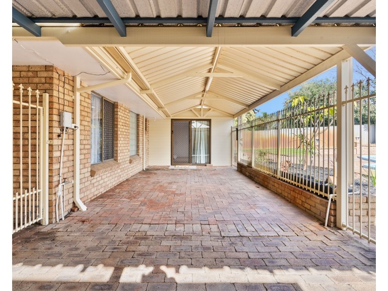 71 Maguire Avenue, Beechboro WA 6063