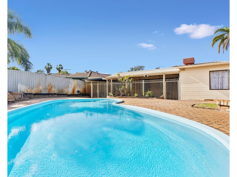 71 Maguire Avenue, Beechboro WA 6063