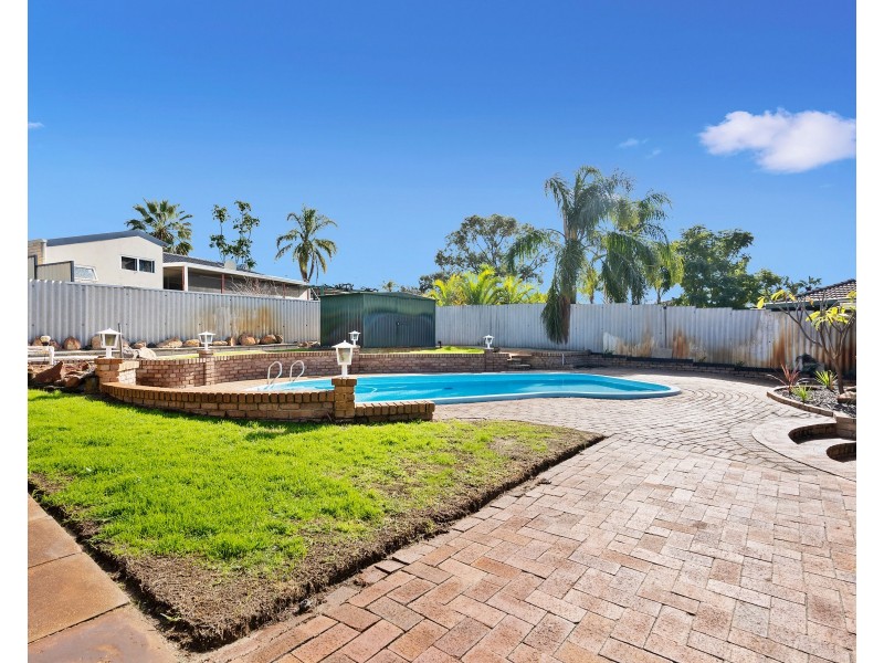 71 Maguire Avenue, Beechboro WA 6063