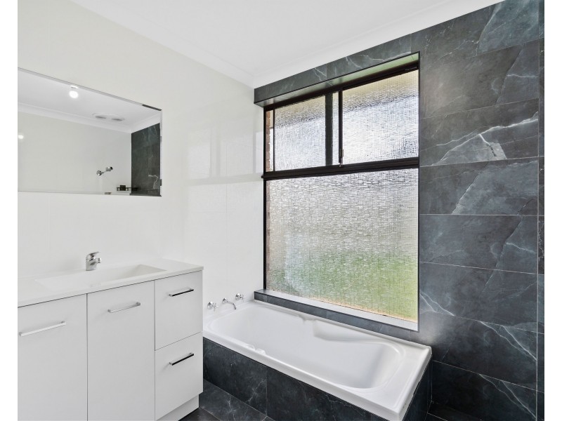 7 Rio Court, Beechboro WA 6063