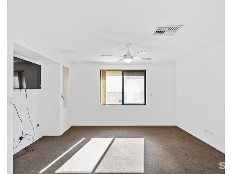 121 Forty Road, Secret Harbour WA 6173