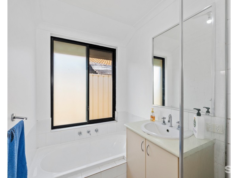 121 Forty Road, Secret Harbour WA 6173