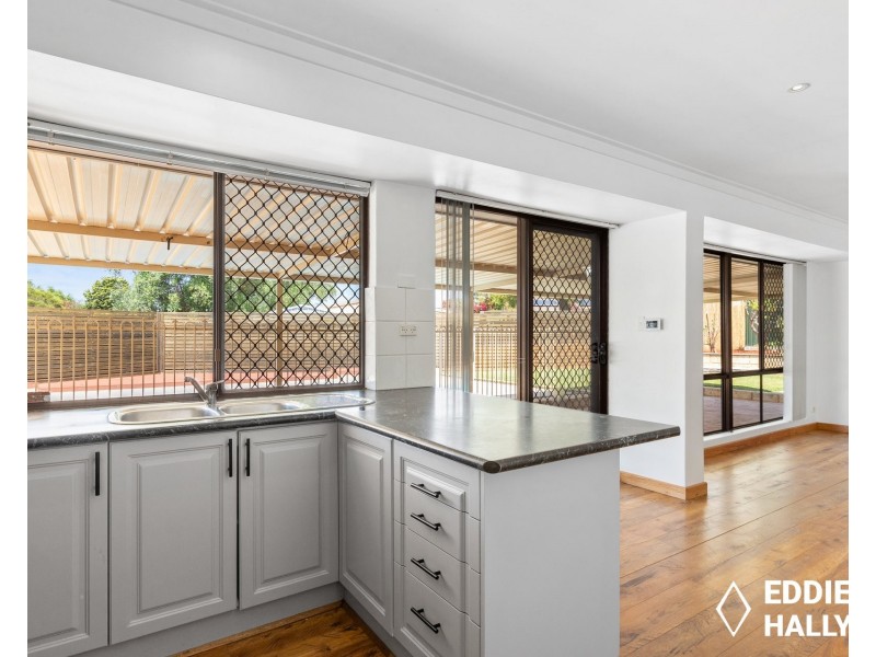 5 Swan Court, Yangebup WA 6164