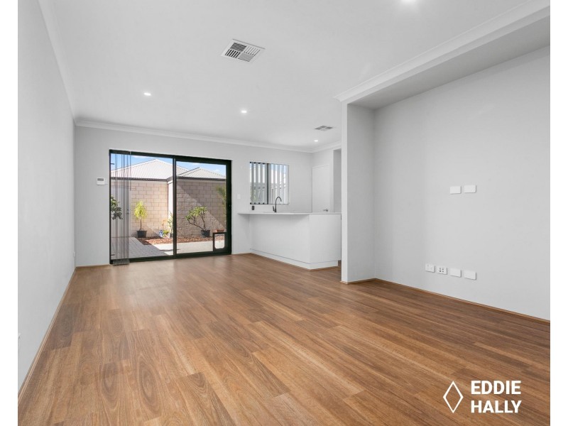 13 Tawny Lane, Wandi WA 6167