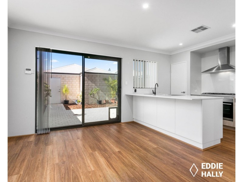 13 Tawny Lane, Wandi WA 6167