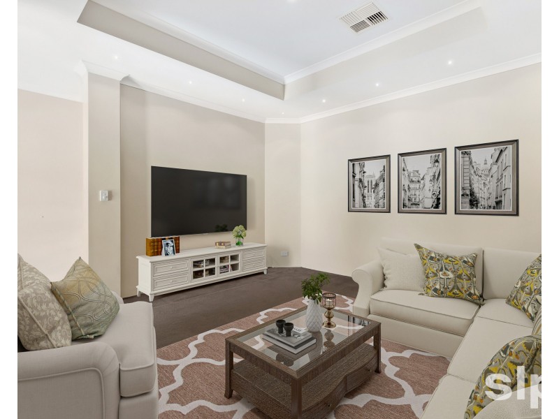 12 Grasshill Grange, Halls Head WA 6210