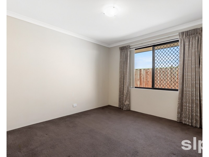 12 Grasshill Grange, Halls Head WA 6210