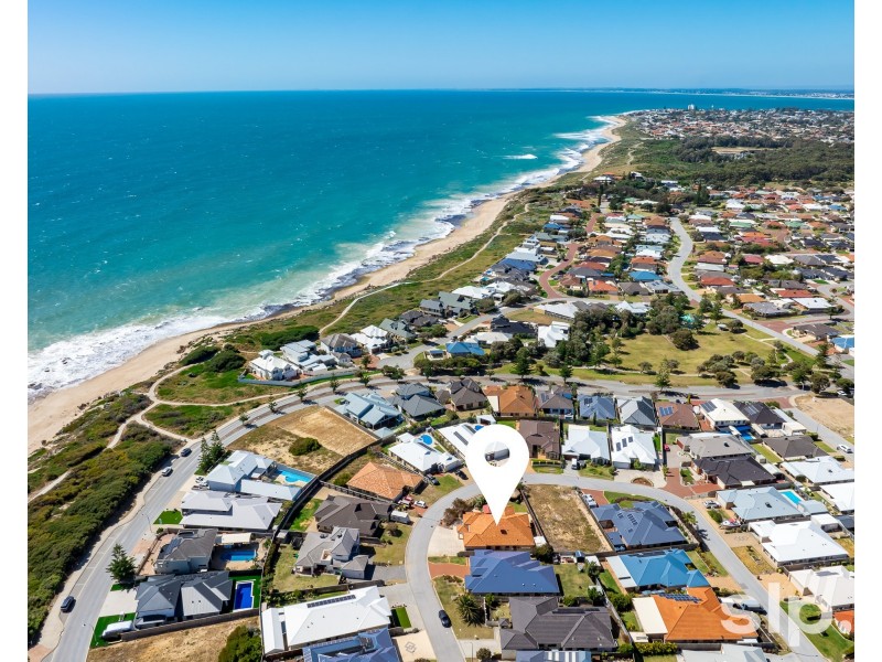 12 Grasshill Grange, Halls Head WA 6210