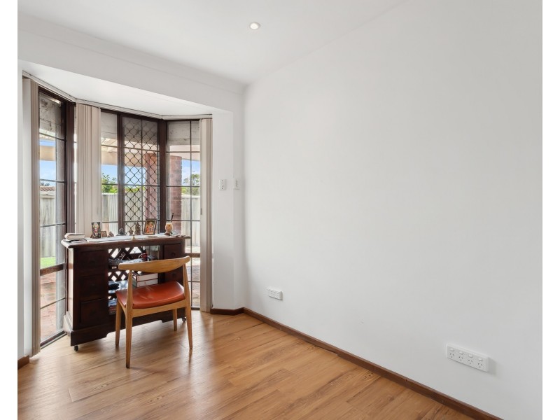 3 Crake Place, Yangebup WA 6164