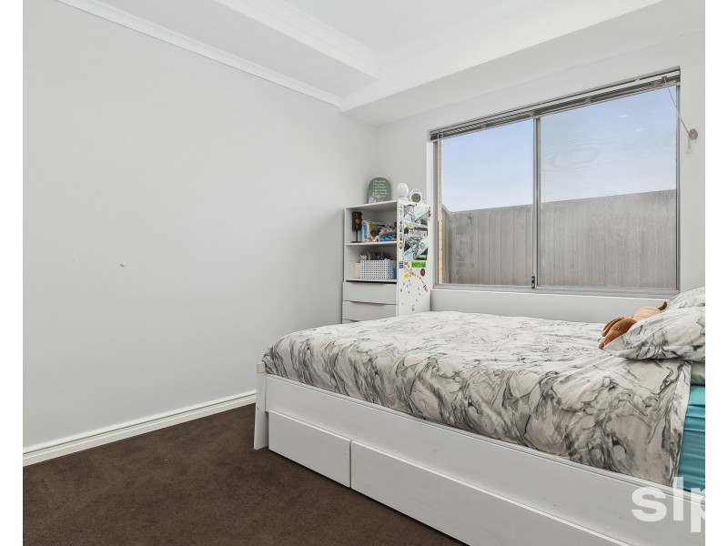 4 Indee Pass, Secret Harbour WA 6173