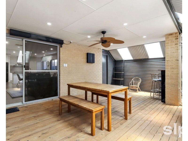 4 Indee Pass, Secret Harbour WA 6173