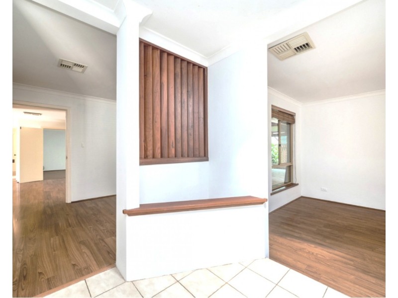 41 Knightsbridge Way, Thornlie WA 6108