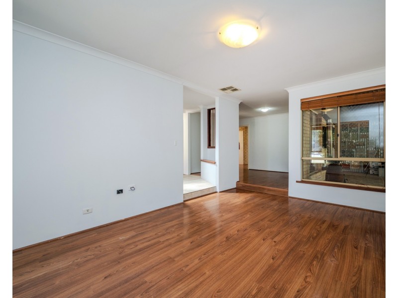 41 Knightsbridge Way, Thornlie WA 6108