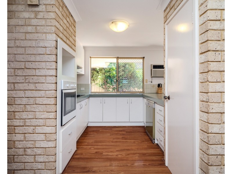 41 Knightsbridge Way, Thornlie WA 6108