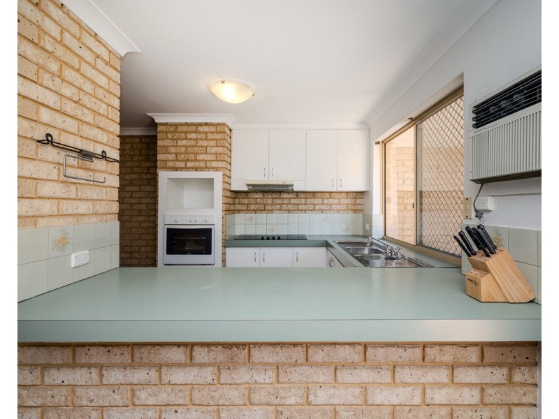 41 Knightsbridge Way, Thornlie WA 6108