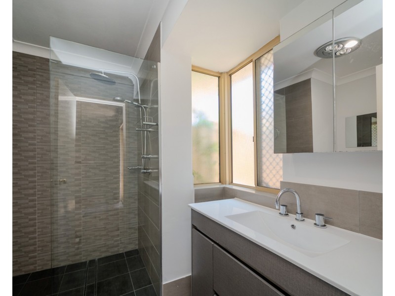 41 Knightsbridge Way, Thornlie WA 6108