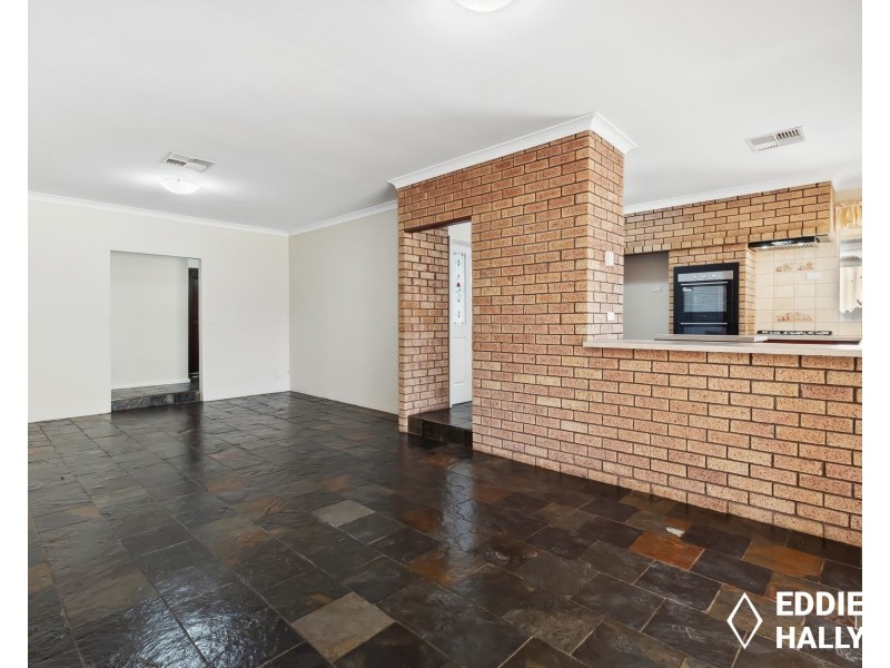7 Tuart Place, Yangebup WA 6164