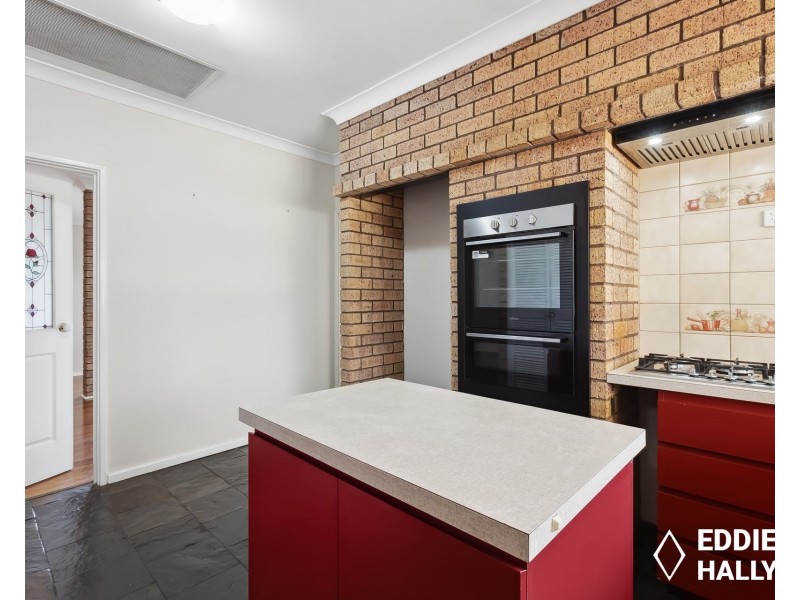7 Tuart Place, Yangebup WA 6164