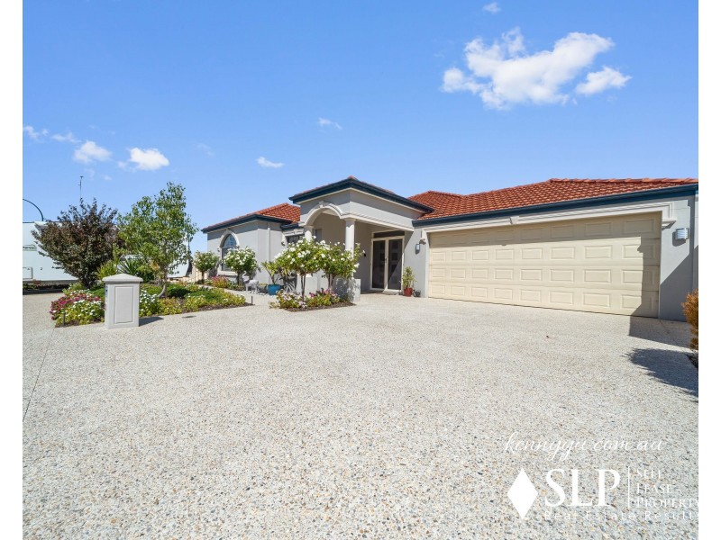 33 Bramley Loop, Madeley WA 6065