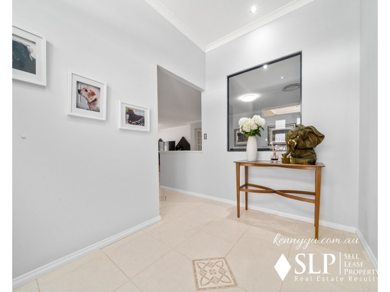 33 Bramley Loop, Madeley WA 6065