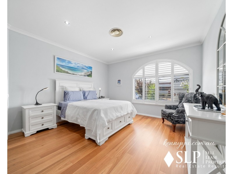 33 Bramley Loop, Madeley WA 6065