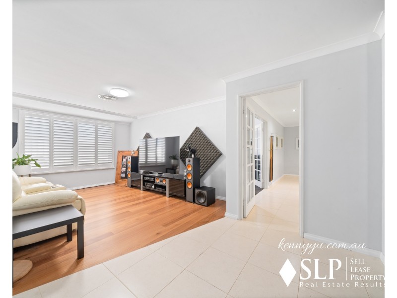 33 Bramley Loop, Madeley WA 6065