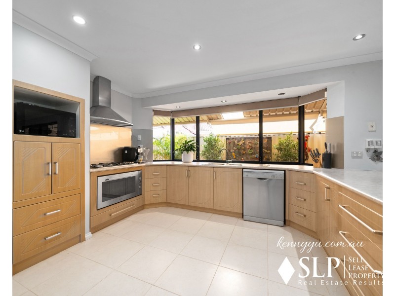 33 Bramley Loop, Madeley WA 6065