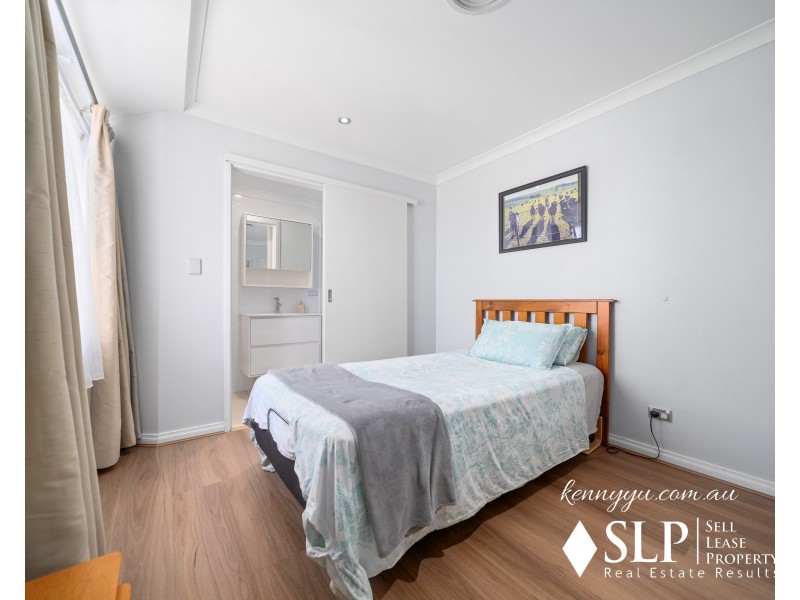 33 Bramley Loop, Madeley WA 6065
