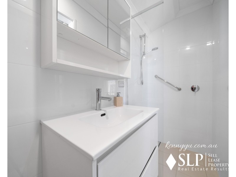 33 Bramley Loop, Madeley WA 6065