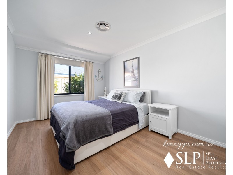 33 Bramley Loop, Madeley WA 6065