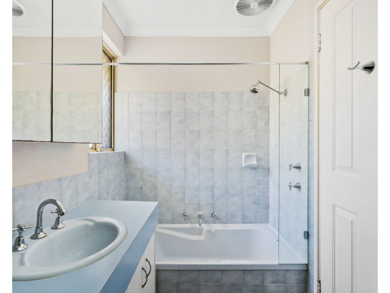 20 Sandalwood Close, Beechboro WA 6063