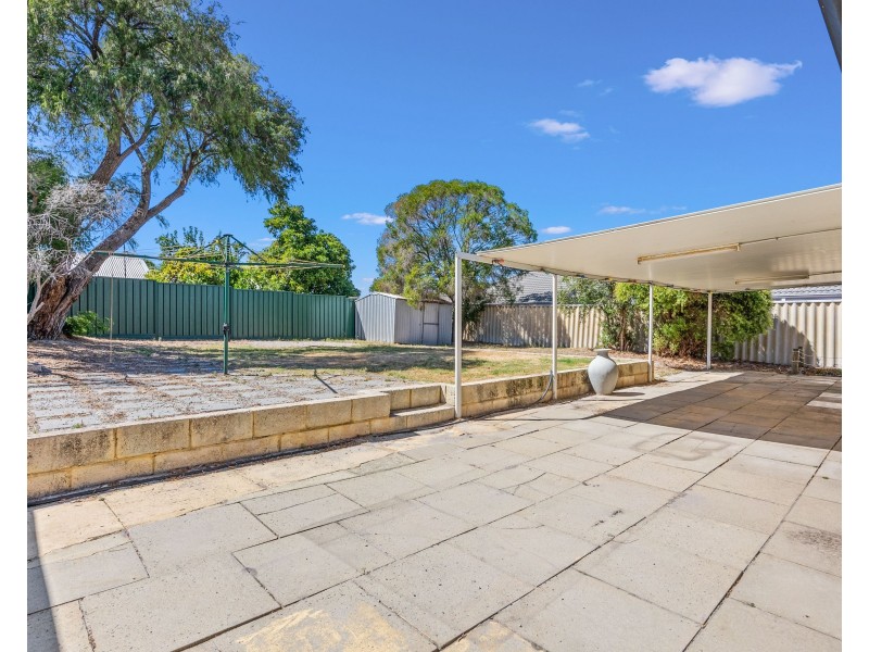 20 Sandalwood Close, Beechboro WA 6063
